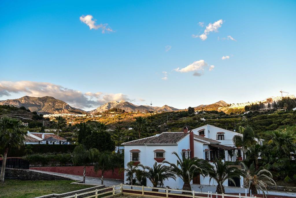 La Perla De Frigiliana Bed & Breakfast Deluxe المظهر الخارجي الصورة